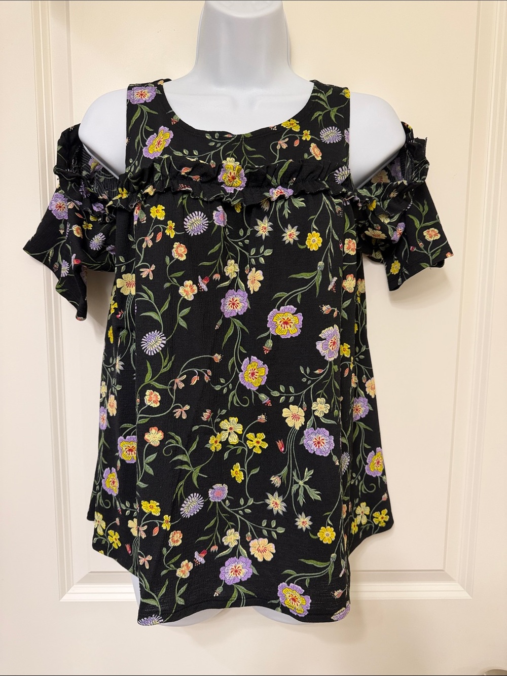 LC Lauren Conrad Black Floral Cold-Shoulder Ruffle Top